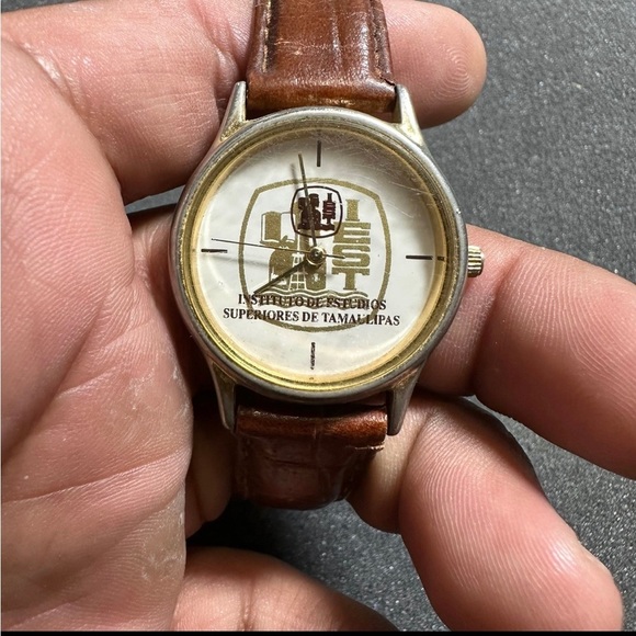 Vintage Instituto De Estudios Superiores De Tamaulipas Quarts Q&Q Watch Working - Picture 1 of 11